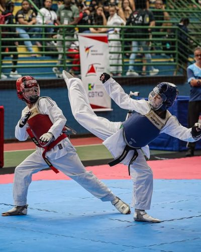 dd2c5ade-6b7f-483c-bc42-452437d888b8 dd2c5ade-6b7f-483c-bc42-452437d888b8